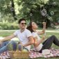 Ilustrasi Menghabiskan weekend bersama Pasangan Kamu, Image by freepik