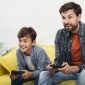 Ilustrasi Anak dan Ayahnya bermain Game Esport , Image by freepik