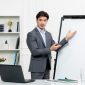 Ilustrasi Seorang Trainer Profesional,
Image by KamranAydinov on Freepik