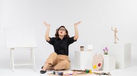 Melepaskan diri Terjebak dalam Hobi,
Image by KamranAydinov on Freepik